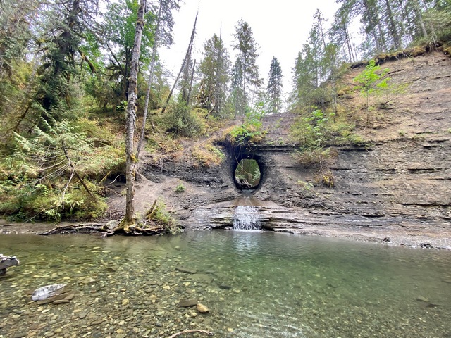 Hole in the Wall Waterfall hike by Port Alberni