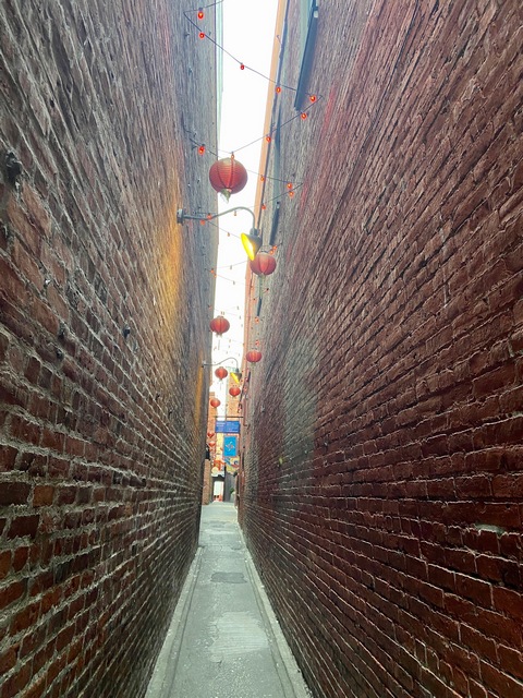 Fan Tan Alley