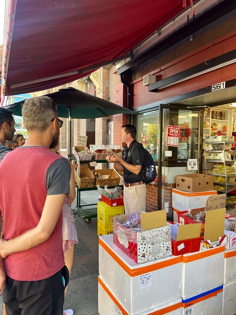 Food tour discussion in Victoria