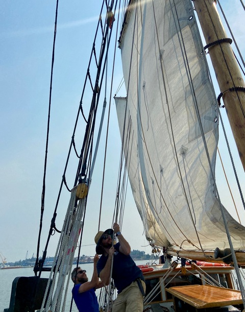 Raising the sail